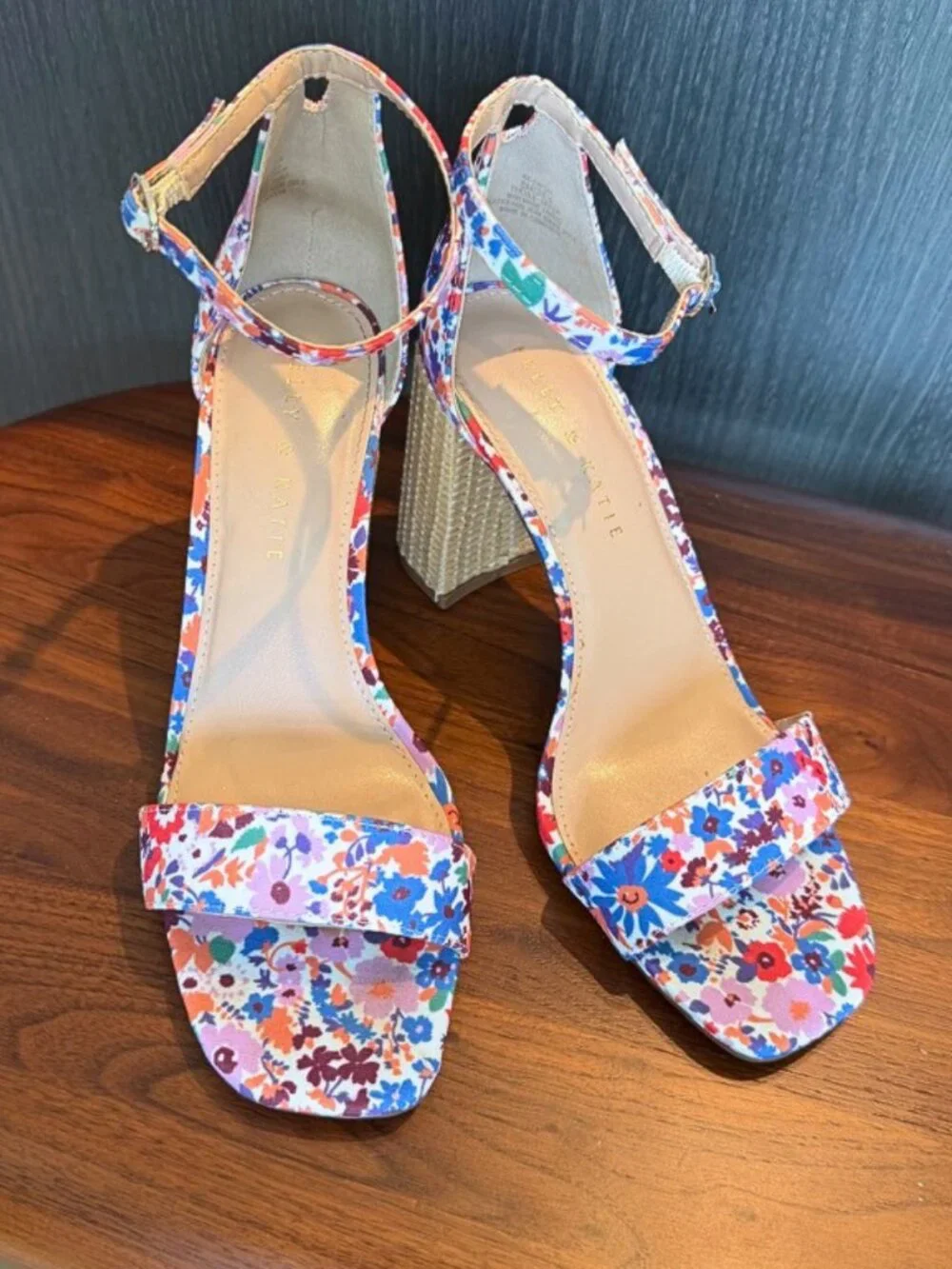 Kelly Katie Floral Chunky Rattan Block Heel Sandals 8M Ankle Strap Open Toe 3.3